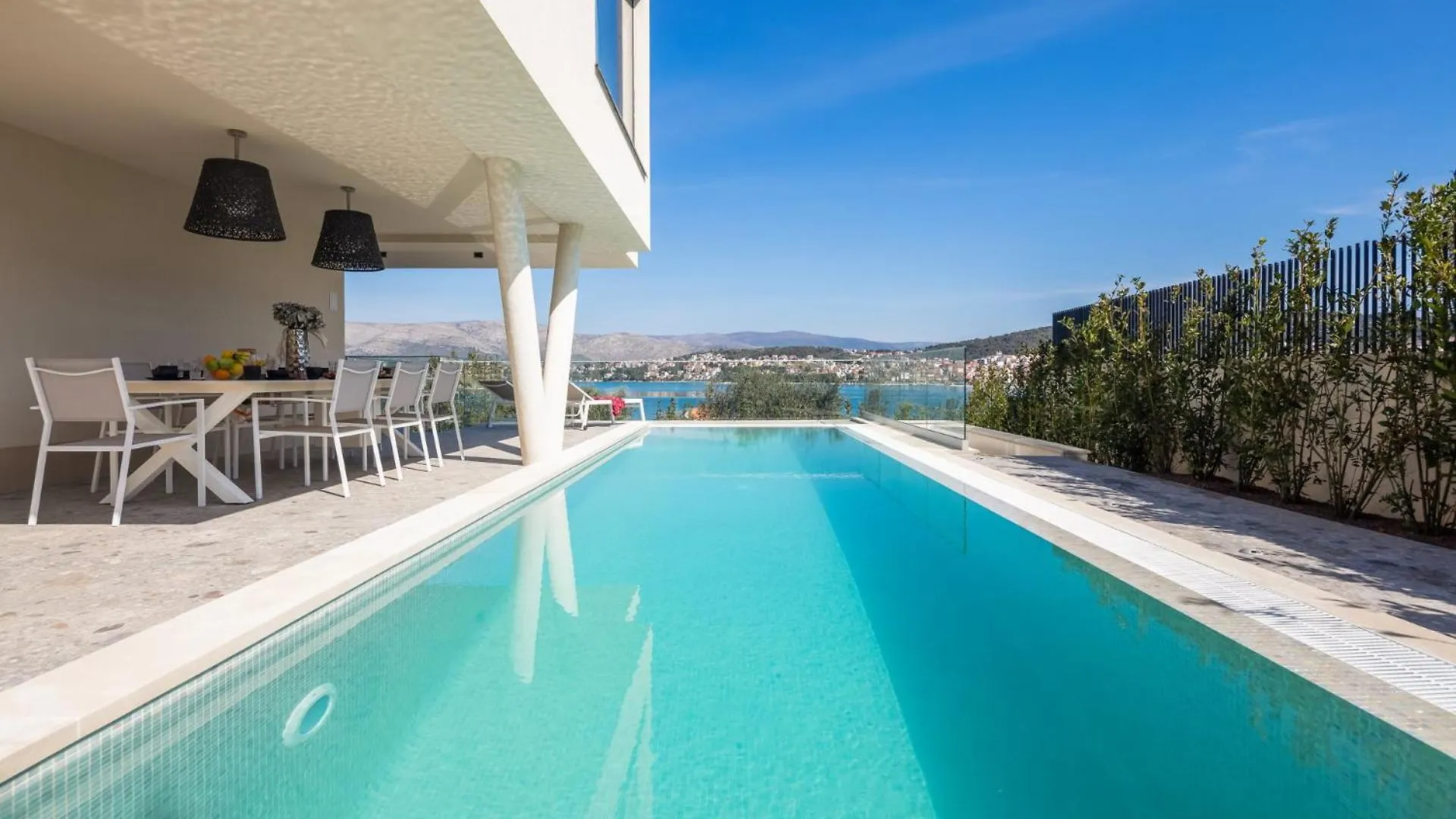 Luxury Villa Glass With Pool Trogir Kroatië