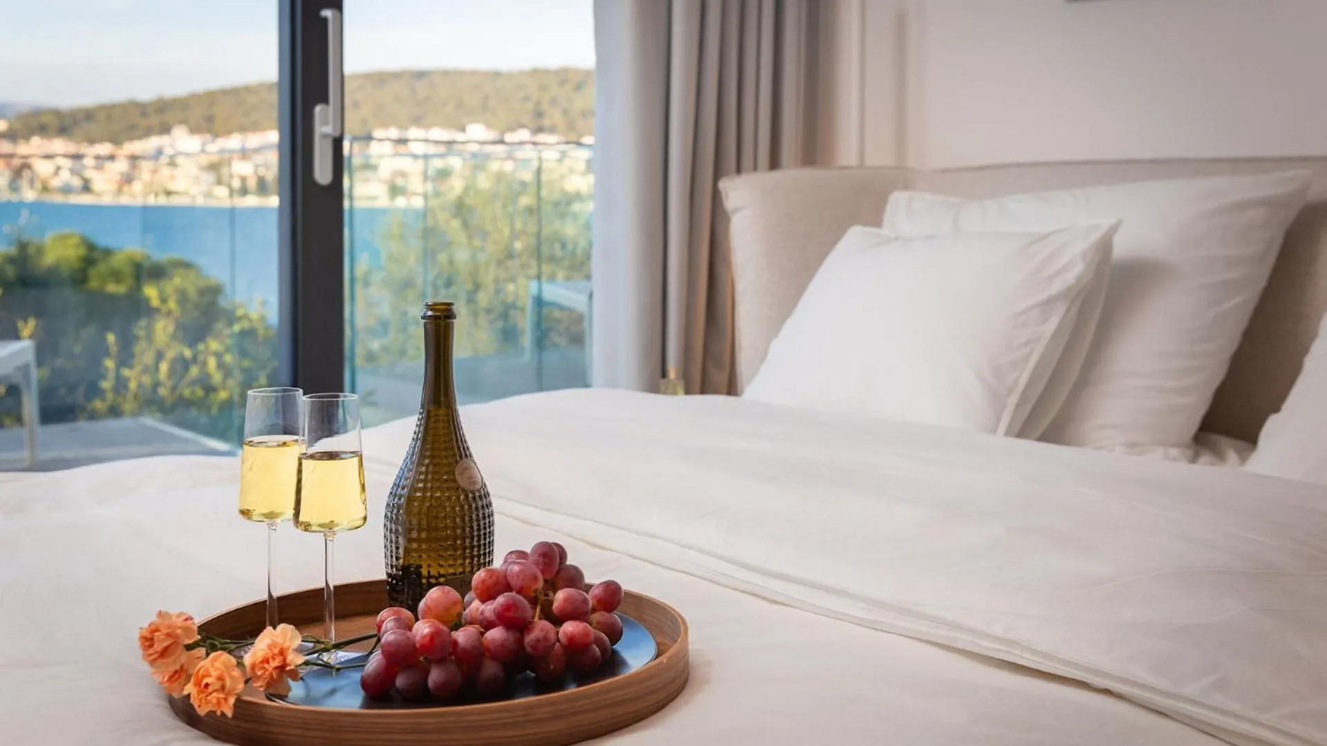 Luxury Villa Glass With Pool Trogir