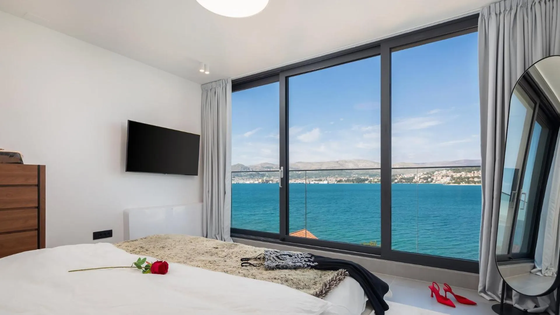 Luxury Villa Glass With Pool Trogir 0*,  Kroatië