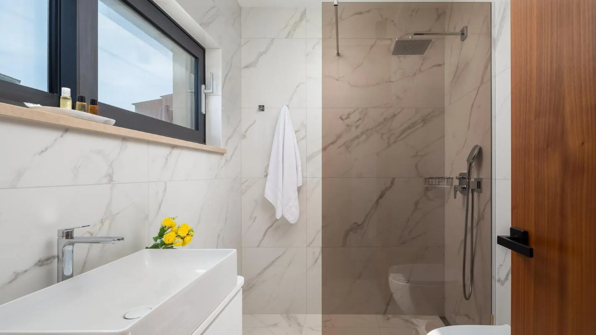 Luxury Villa Glass With Pool Trogir