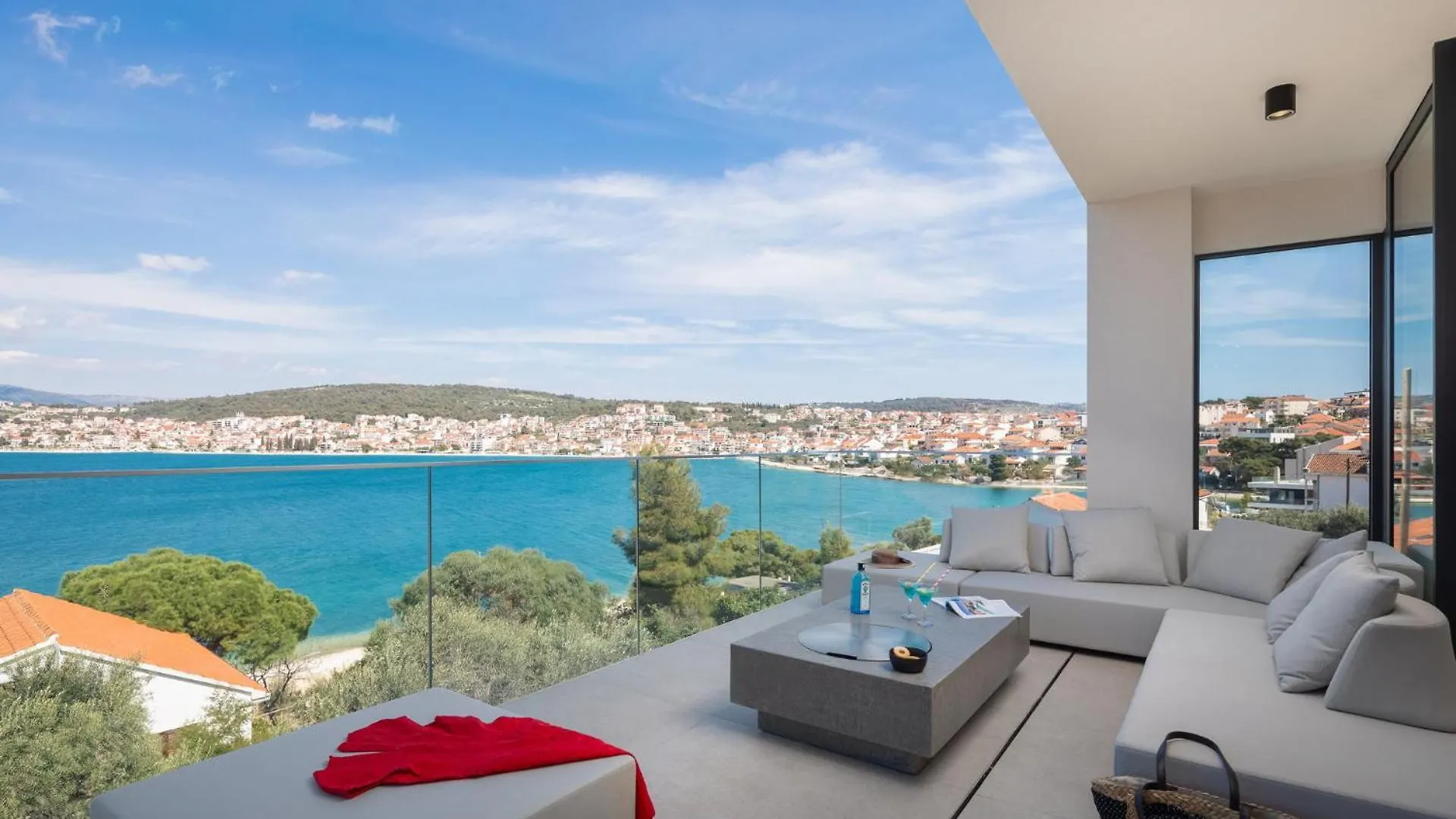 Luxury Villa Glass With Pool Trogir 0*,