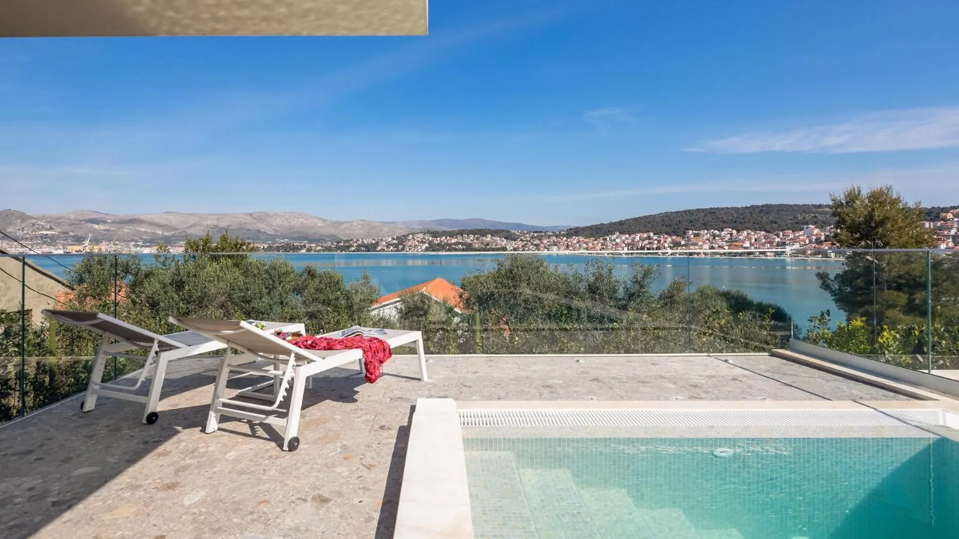 Luxury Villa Glass With Pool Trogir